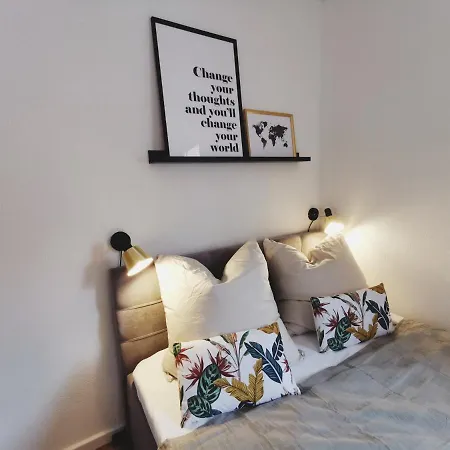 Casa Pineapple - Zentral - Sbahn - Netflix - Unique